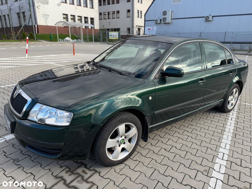 Skoda Superb - 1