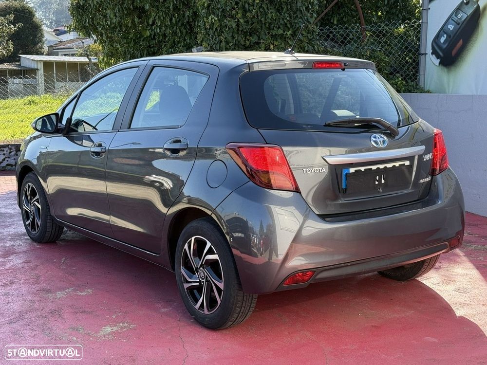 Toyota Yaris 1.5 HSD Comfort - 4
