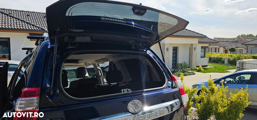 Toyota Land Cruiser 3.0l Turbo D-4D Aut. AVS 7 Locuri Luxury - 12