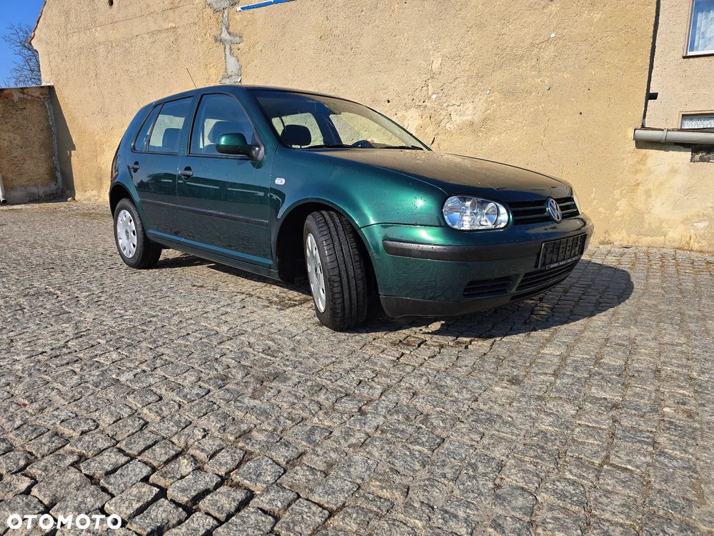 Volkswagen Golf 1.6 - 5