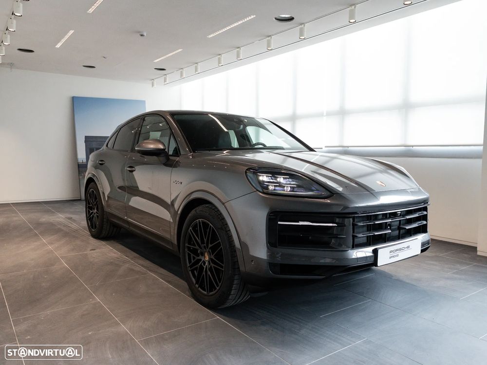 Porsche Cayenne Coupé E-Hybrid - 11