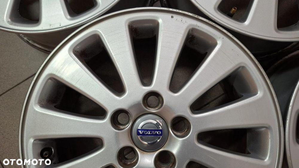 Felgi Aluminiowe 16 Volvo S40 V50 C30 5x108 ET 52.5 - 4