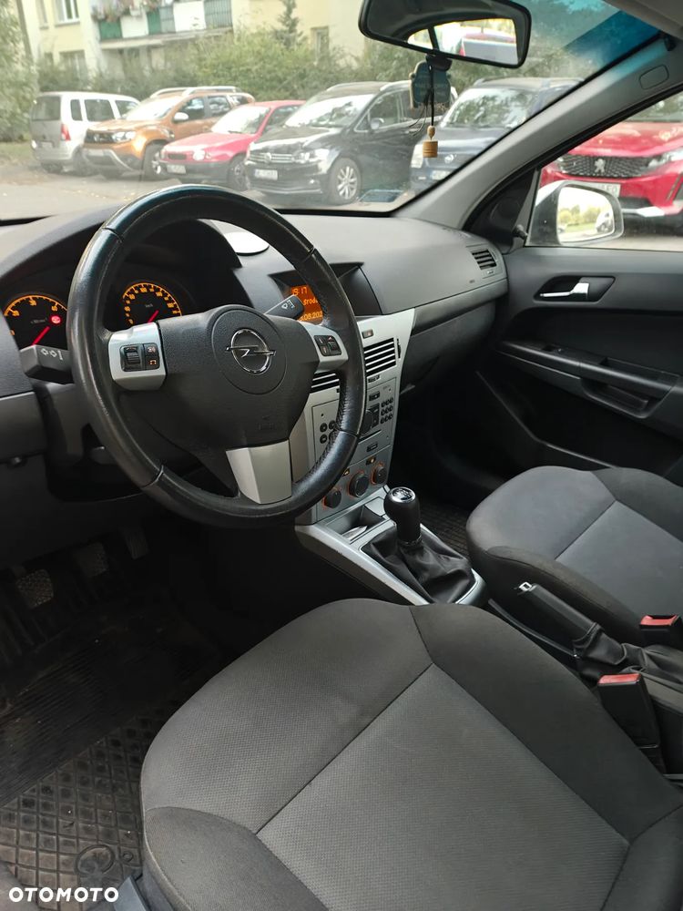 Opel Astra III 1.7 CDTI - 4
