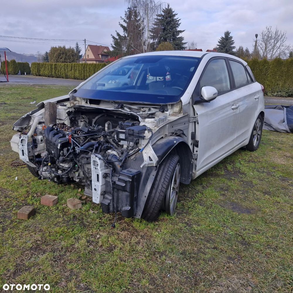 Hyundai i20 1.4 Automatik Style - 5