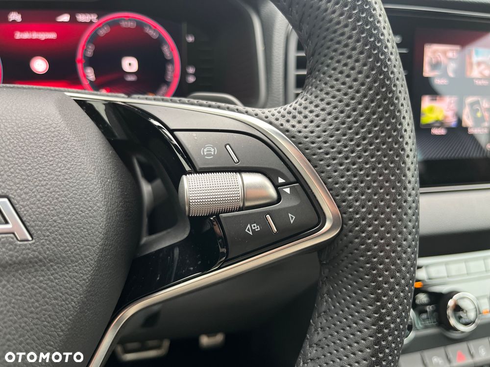Skoda Karoq 2.0 TDI SCR 4x4 Sportline DSG - 17