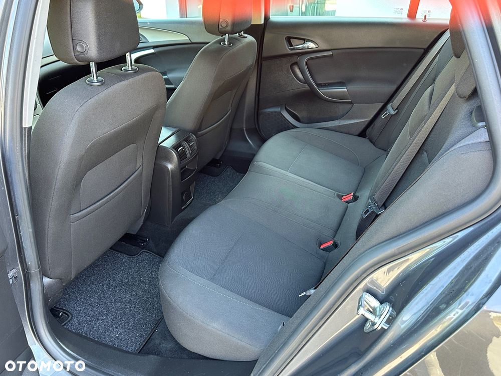 Opel Insignia - 22