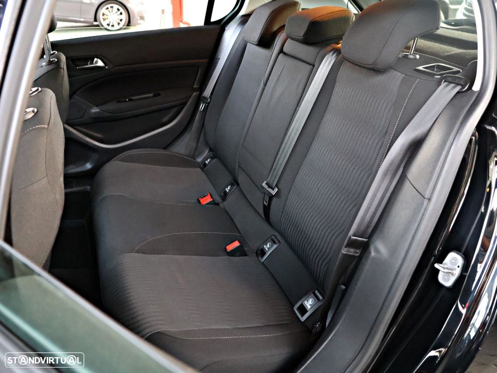 Peugeot 308 1.6 e-HDi Active J17 - 29