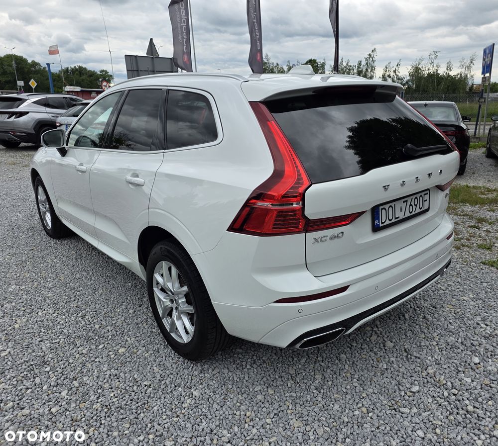 Volvo XC 60 D4 AWD Geartronic RDesign - 8