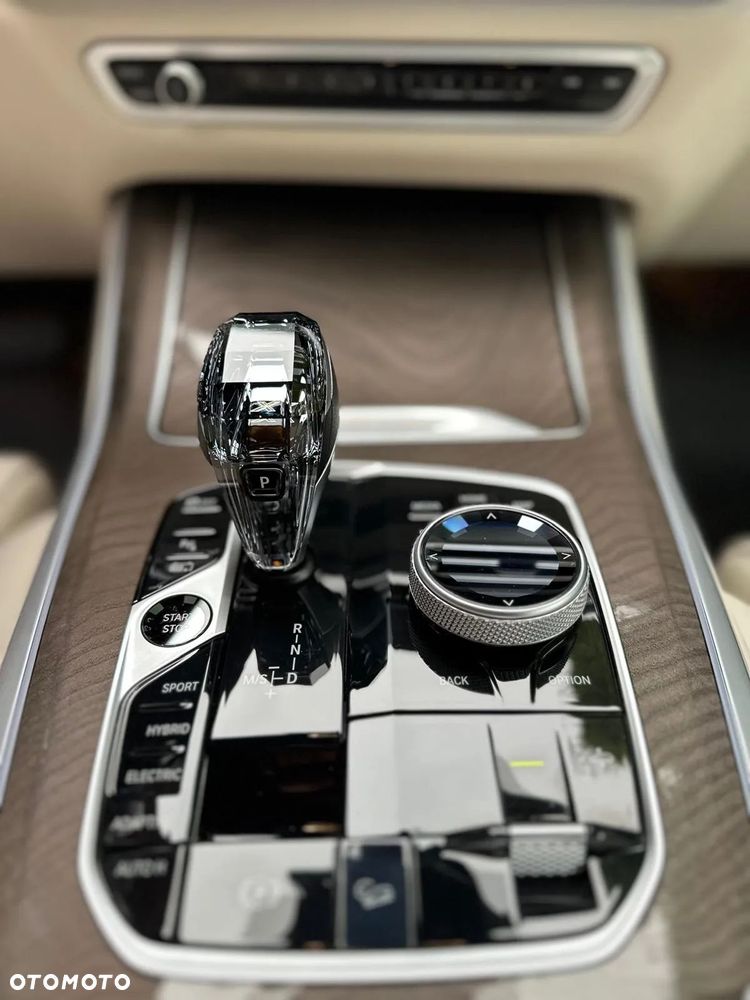 BMW X5 xDrive45e - 22