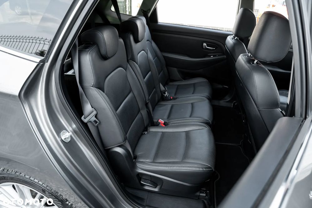 Kia Carens 1.6 GDI S 7os - 21