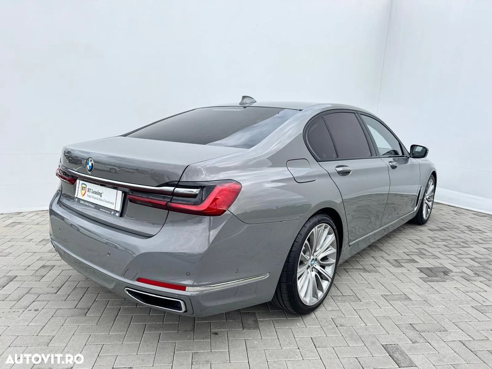 BMW Seria 7 730d xDrive MHEV - 3
