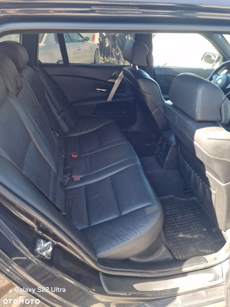 BMW Seria 5 545i - 11