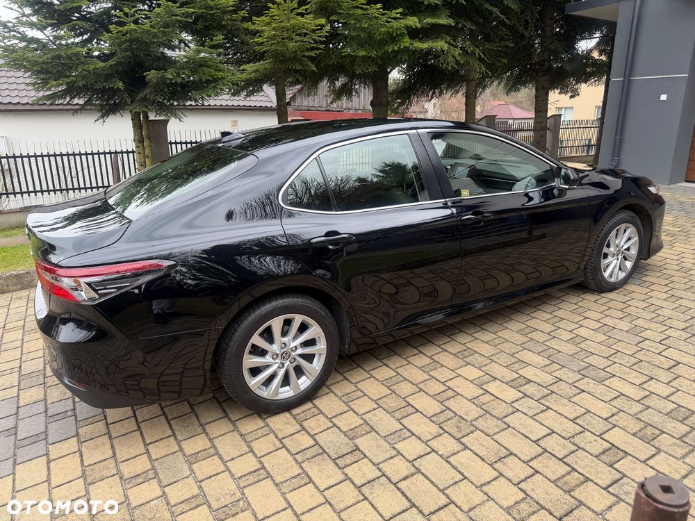Toyota Camry - 16