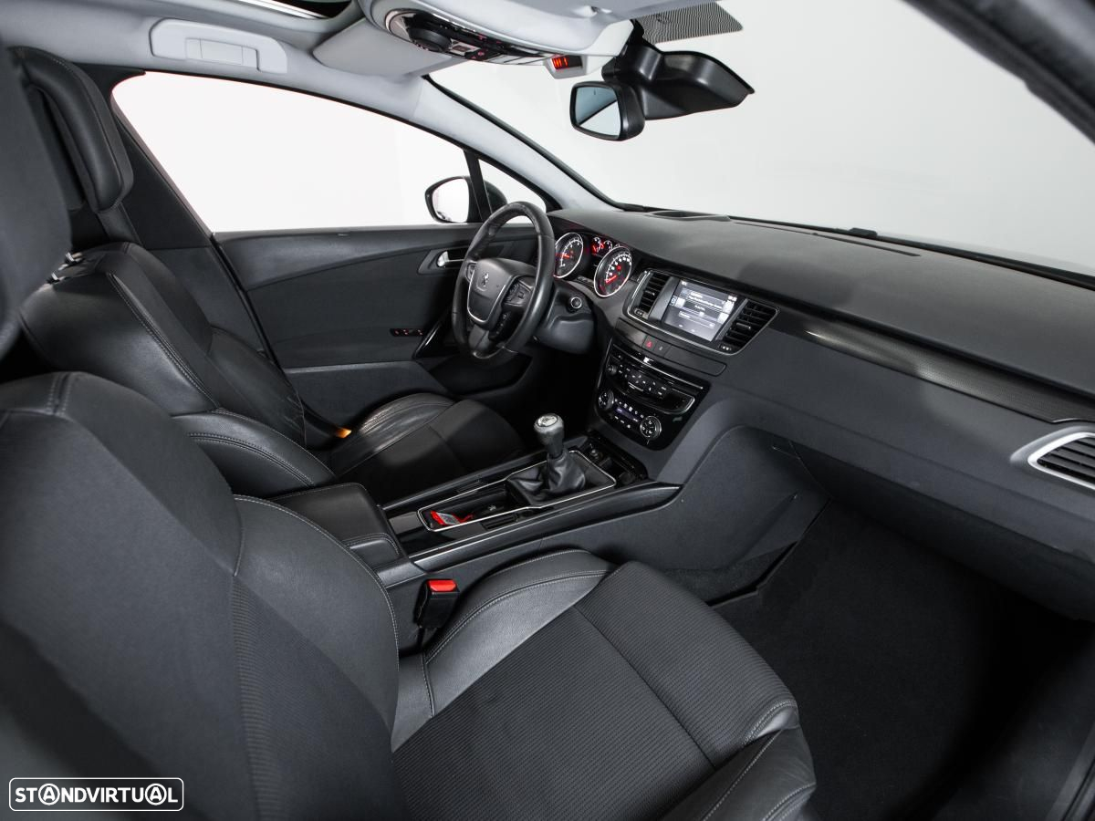 Peugeot 508 SW - 11