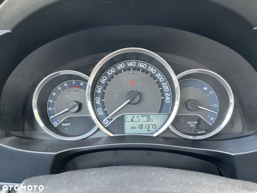 Toyota Corolla 1.6 Premium EU6 - 12