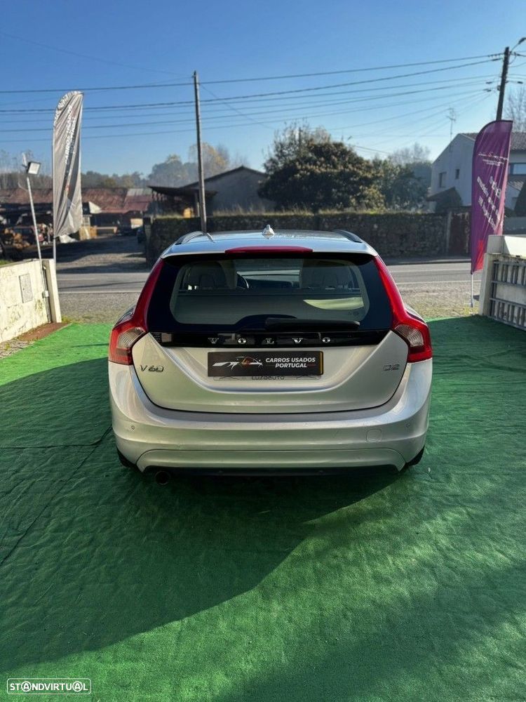 Volvo V60 1.6 D2 Drive Summum Start/Stop — fotografia 6
