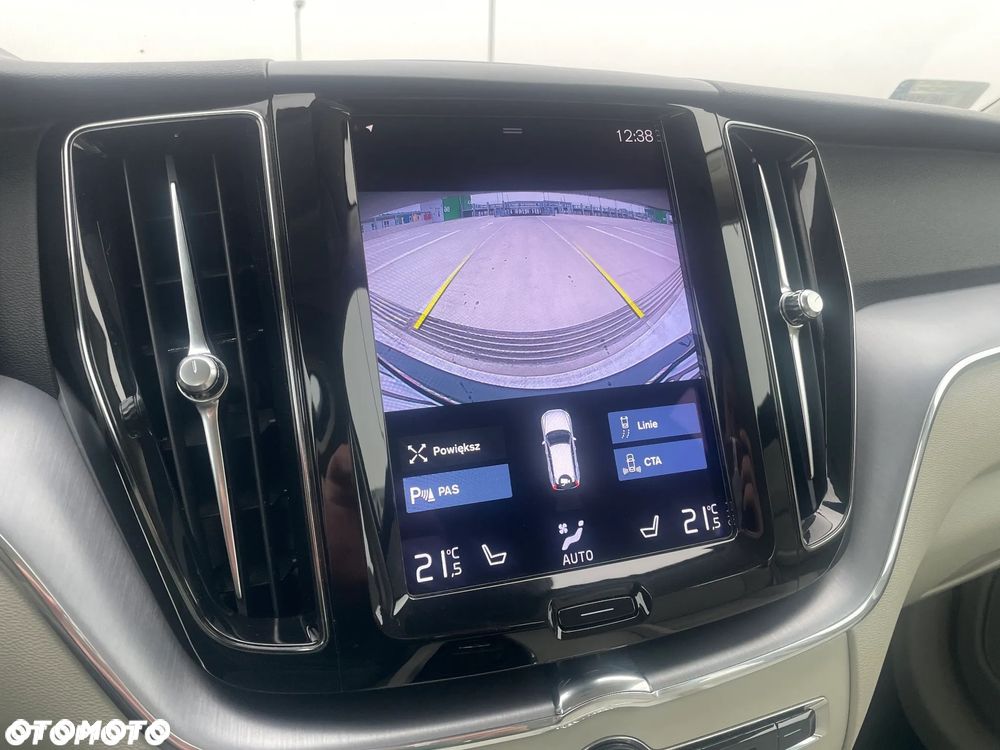 Volvo XC 60 D5 SCR AWD Inscription - 33