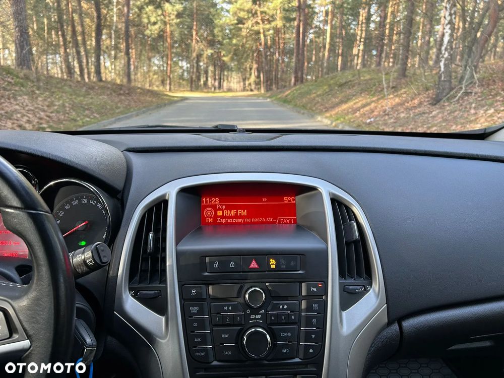 Opel Astra 1.6 Edition 111 Jahre - 17