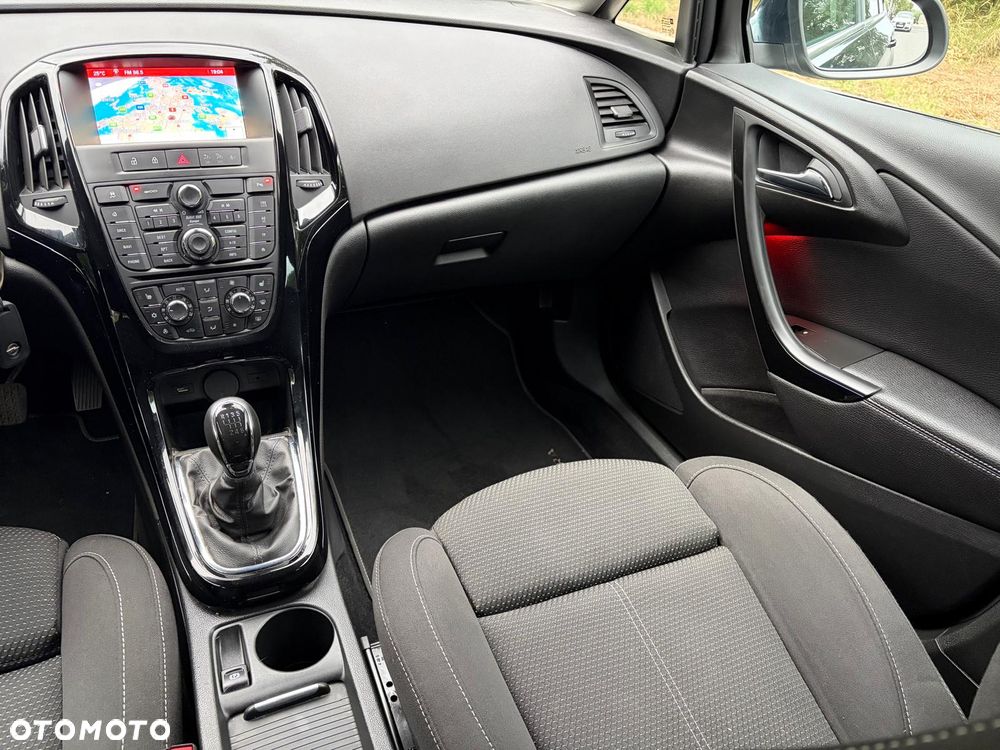 Opel Astra 1.6 CDTI DPF ecoFLEX TourerStart/Stop Exklusiv - 11
