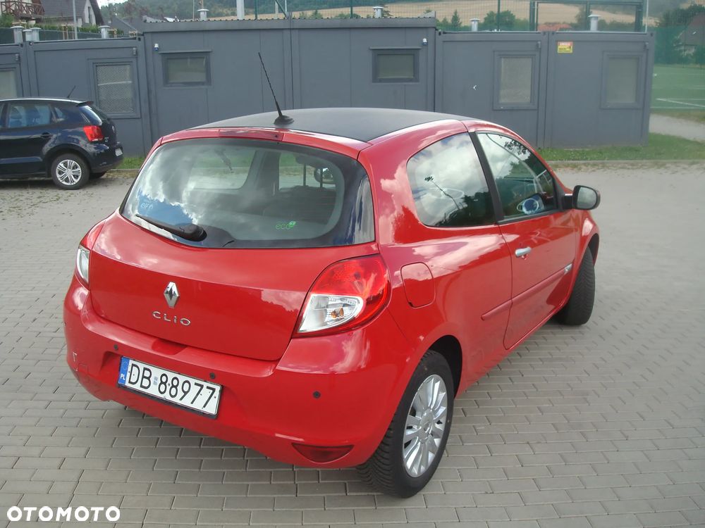 Renault Clio 1.5 dCi Extreme - 12