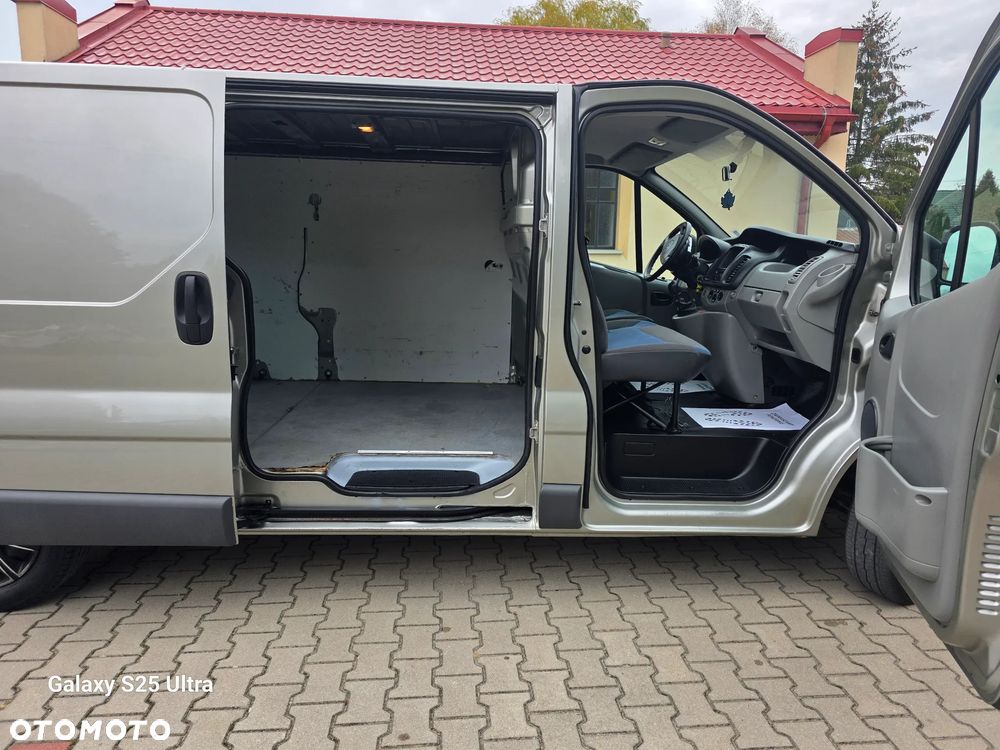 Renault Trafic - 18
