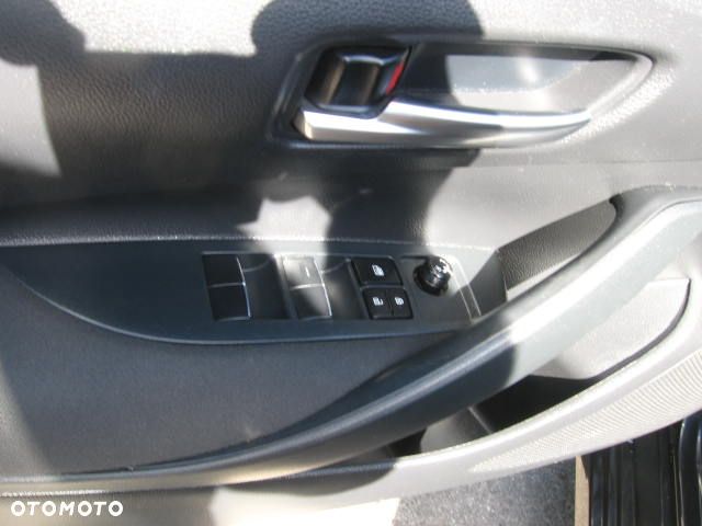 Toyota Corolla 1.6 Active - 32