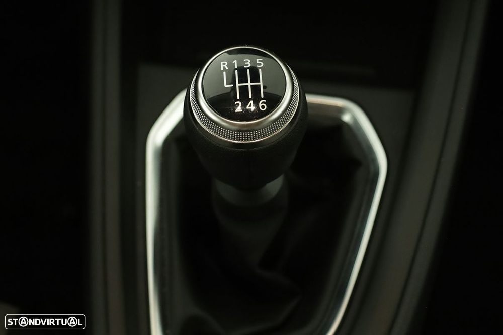 Mitsubishi Colt 1.0 MPI-T Invite - 12