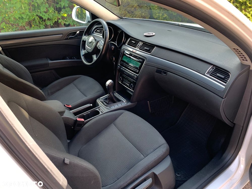 Skoda Superb 2.0 TDI Family - 31