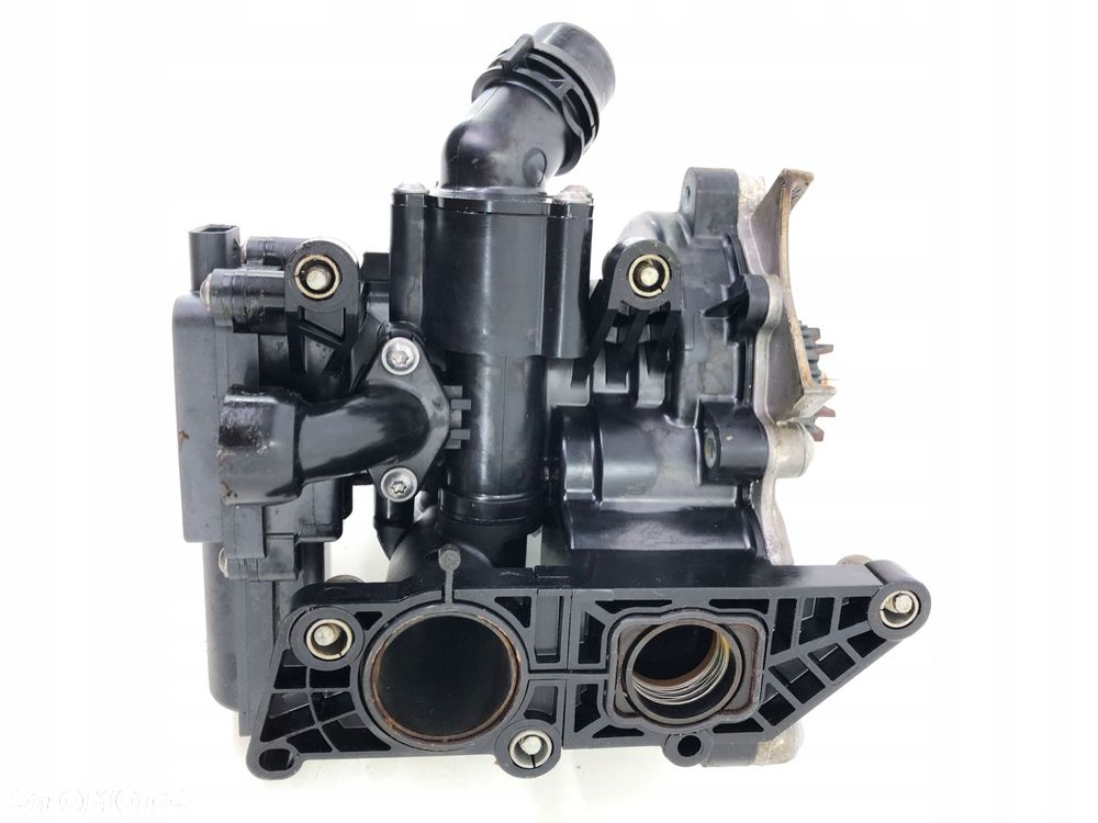 AUDI A4 B9 2.0 TFSI POMPA WODY OBUDOWA TERMOSTATU 06L121012 06L121111 - 7