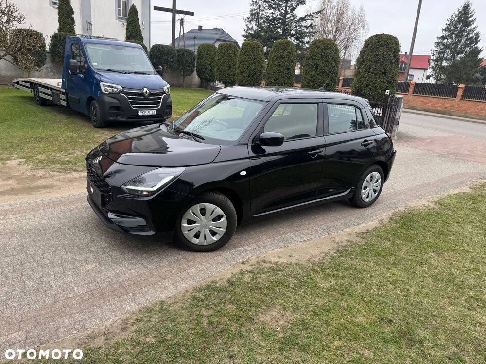 Suzuki Swift 1.2 Dualjet Hybrid MT Club - 4