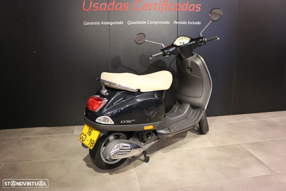 Vespa LX 50 4T - 10