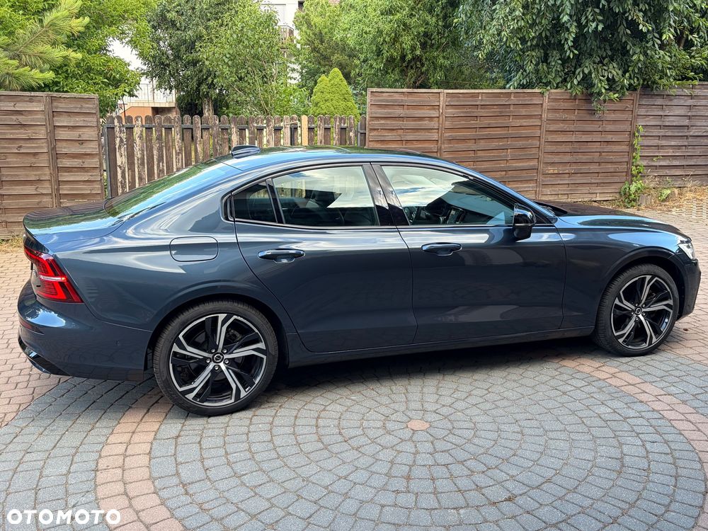 Volvo S60 B5 B AWD Ultimate Dark - 6