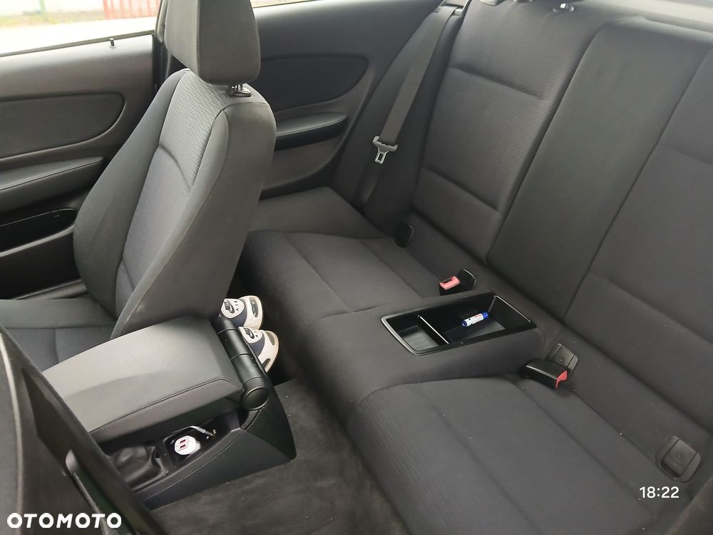 BMW Seria 1 118d DPF - 18