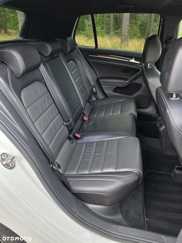 Volkswagen Golf - 15