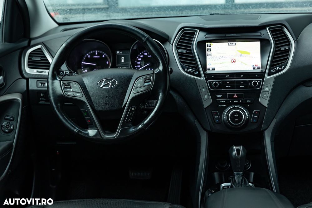 Hyundai Santa Fe 2.2 CRDi 4WD Automatik SEVEN Premium - 10