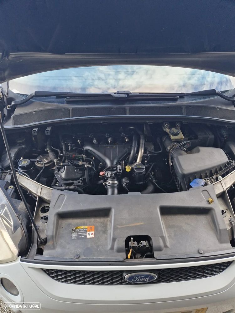 Ford S-Max 2.0 TDCi Titanium 5L - 7
