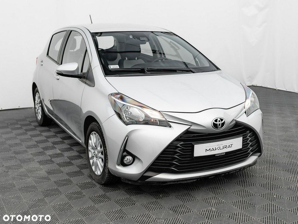 Toyota Yaris 1.5 Premium - 4