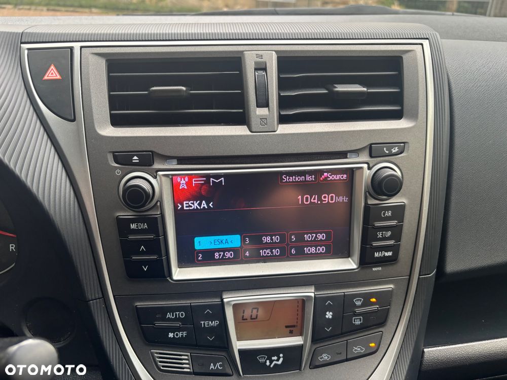 Toyota Verso S 1.33 Premium - 17