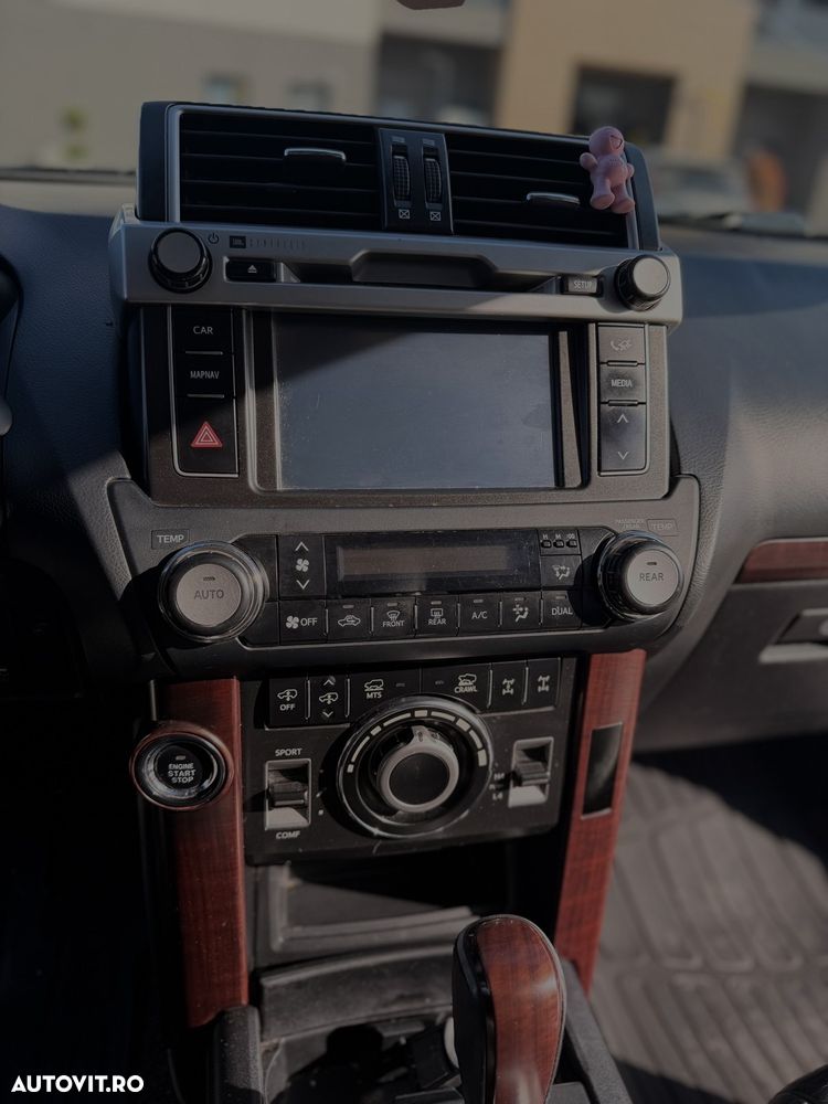 Toyota Land Cruiser 3.0l Turbo D-4D Aut. AVS 7 Locuri Luxury - 8