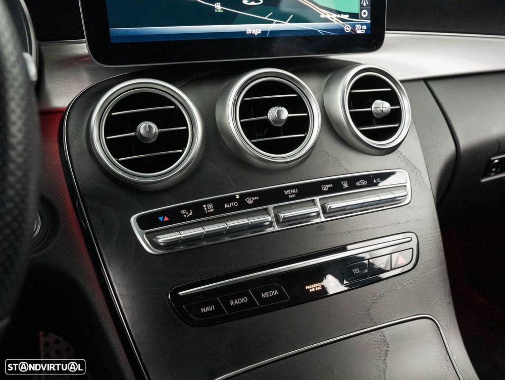 Mercedes-Benz C 300 de AMG Line - 29