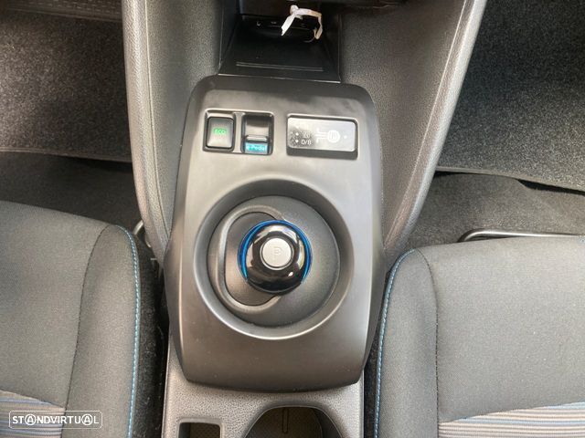 Nissan Leaf 40 kWh N-Connecta - 23