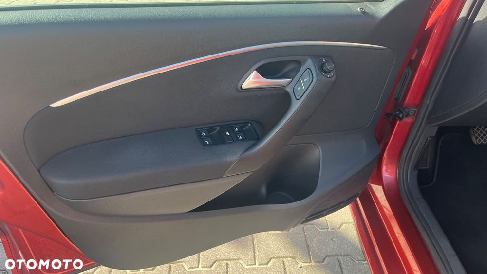 Volkswagen Polo 1.2 TSI BMT Highline - 10