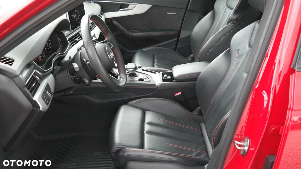 Audi A4 Limousine 35 TFSI mHEV S Line S tronic - 32
