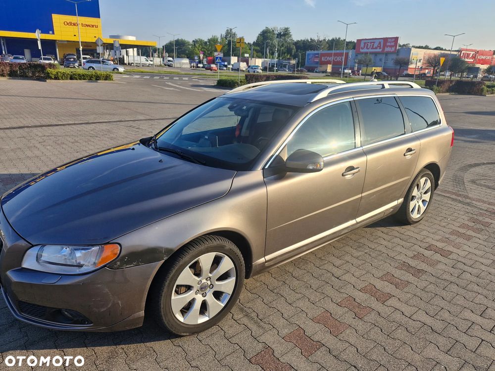 Volvo V70 D5 Summum - 5