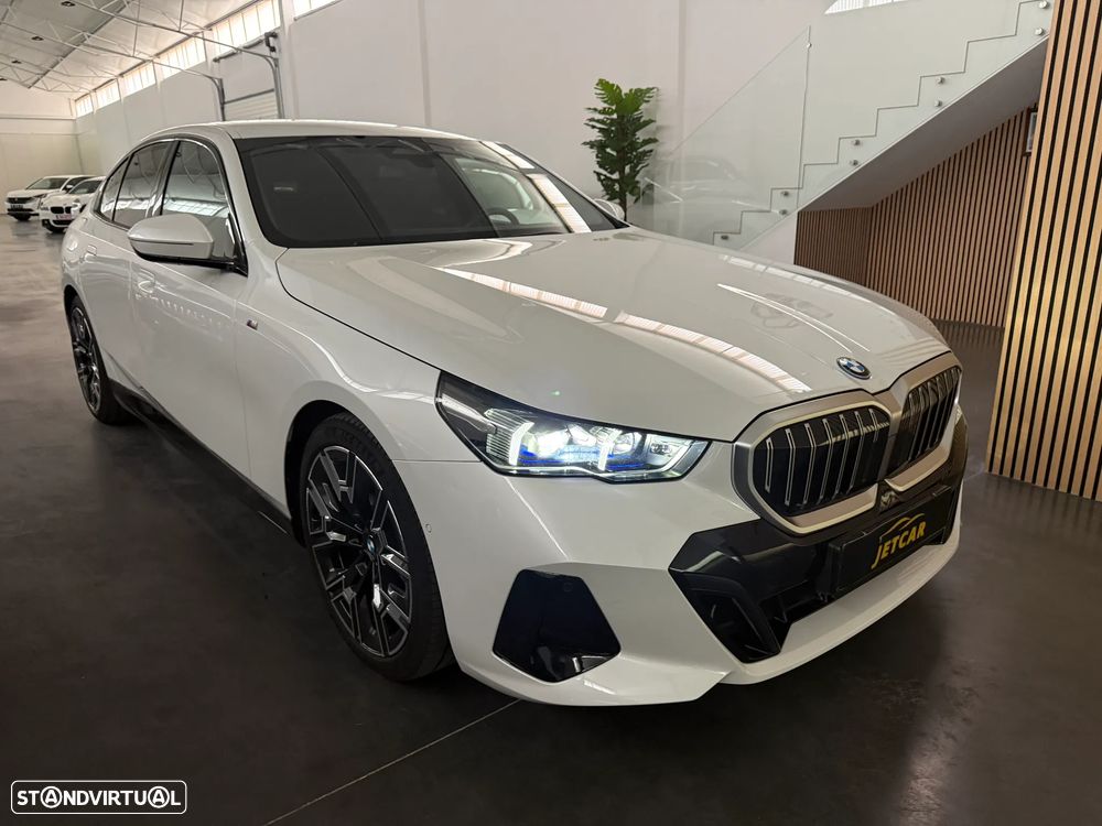 BMW 530 e Pack Desportivo M Pro - 19