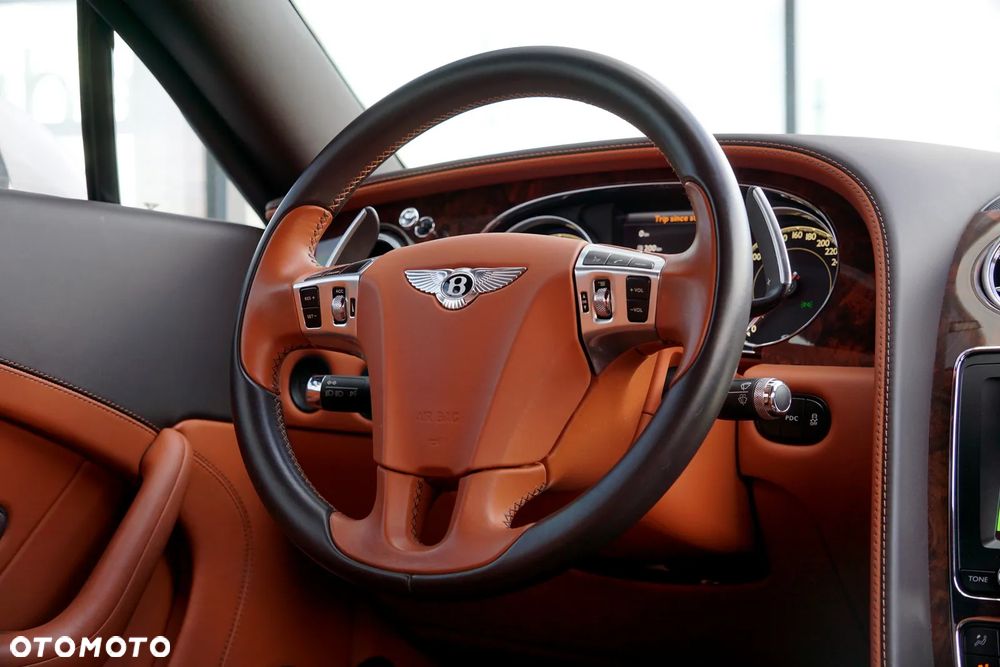 Bentley Continental GT Standard - 26
