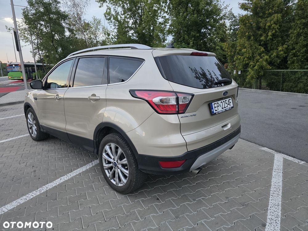 Ford Kuga - 5