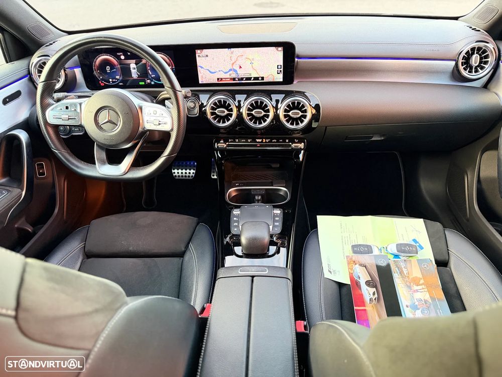 Mercedes-Benz A 250 e AMG Line - 4