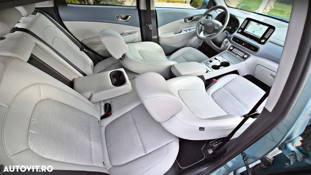 Hyundai KONA 204CP Luxury - 2