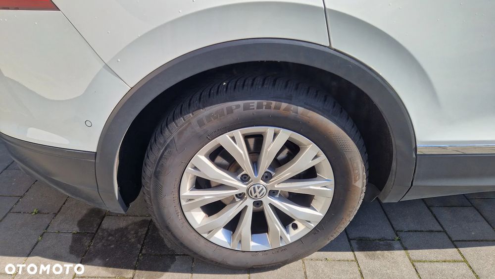 Volkswagen Tiguan 2.0 TDI SCR 4MOTION (BlueMotion Techn.) DSG Trendline - 31